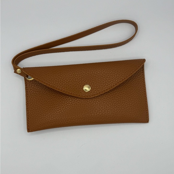 Handbags - Faux Leather Wristlet